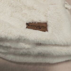 UGG koolaburra white tree skirt